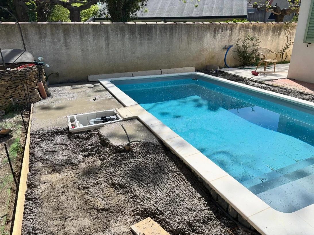 Piscine à Arles – HB CONSTRUCTIONS